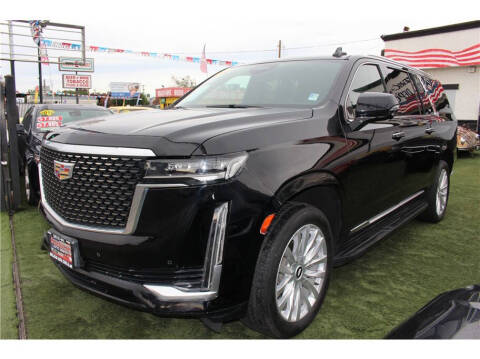 2023 Cadillac Escalade ESV Luxury