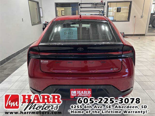 2025 Toyota Prius XLE