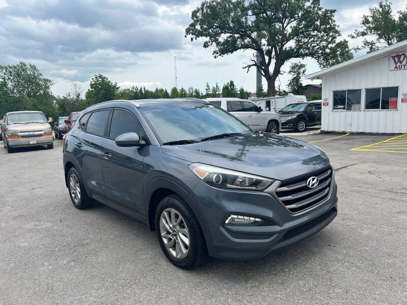 2016 Hyundai Tucson SE