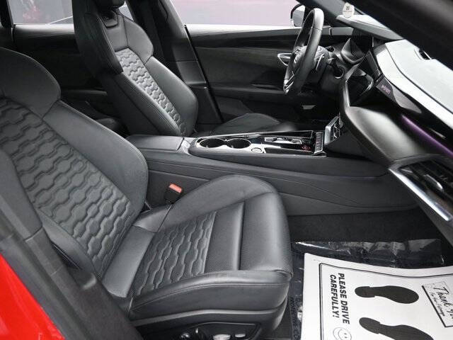 2022 Audi e-tron GT quattro Prestige