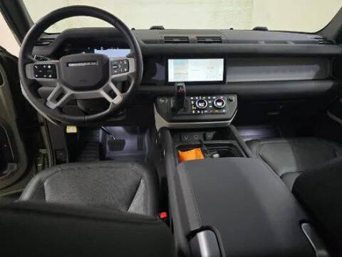 2024 Land Rover Defender 110 P300 S