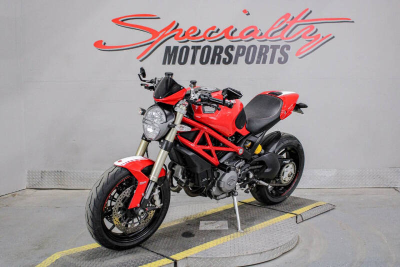 2013 Ducati Monster 1100 EVO