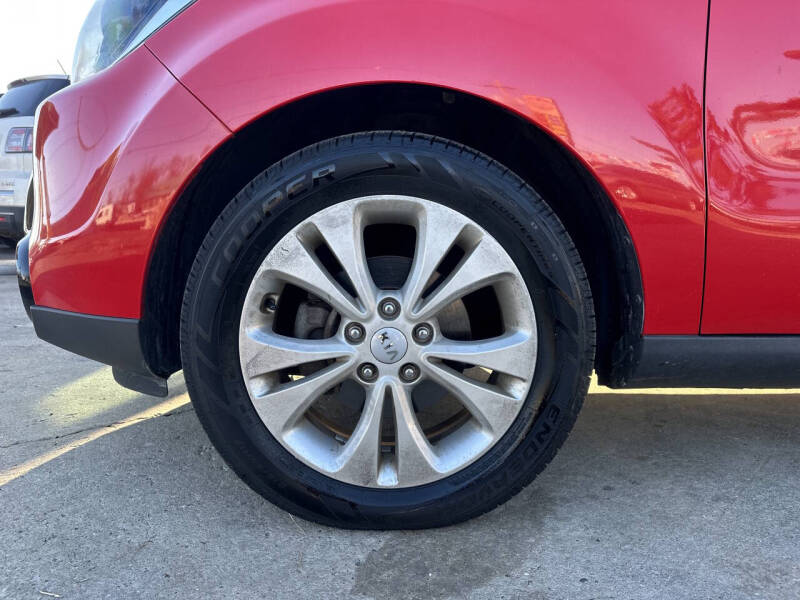 2016 Kia Soul +