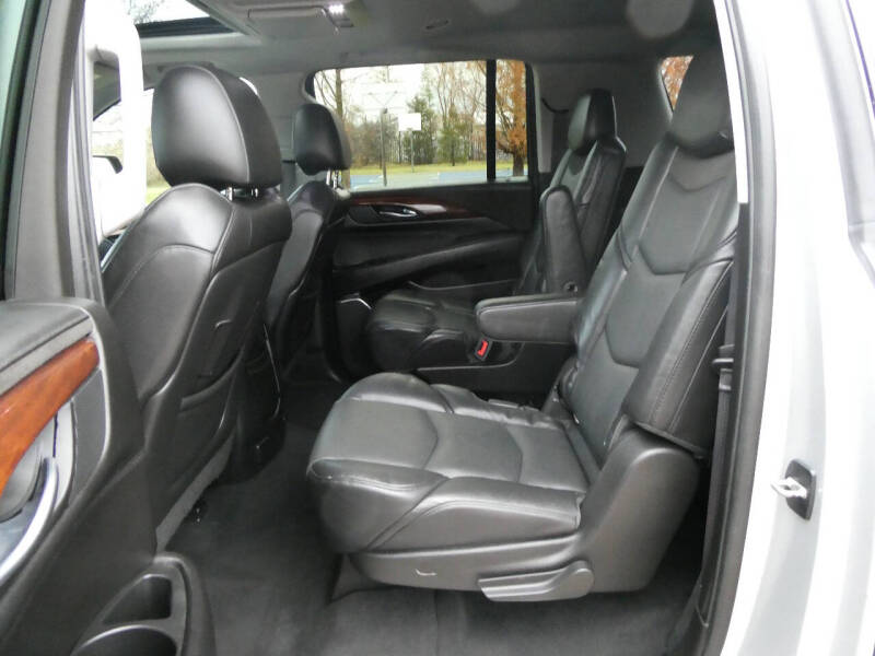 2015 Cadillac Escalade ESV Luxury