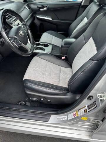 2014 Toyota Camry SE