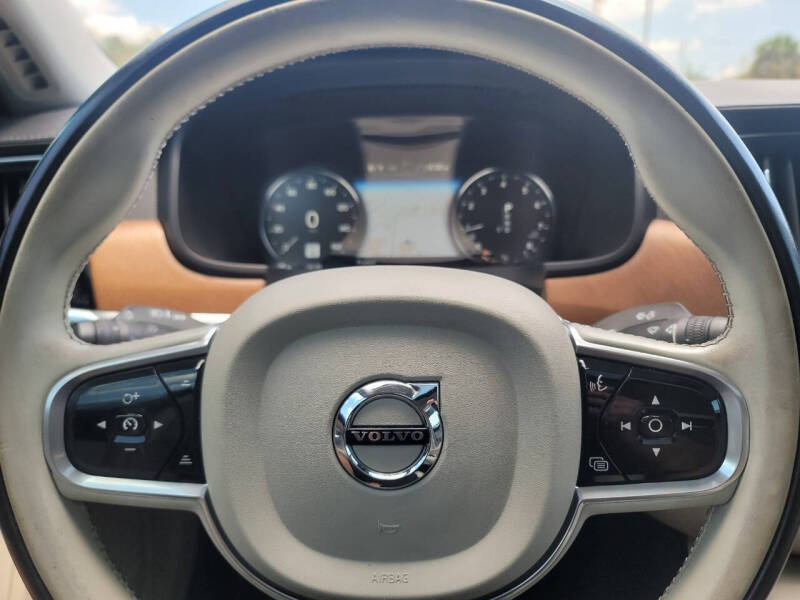 2017 Volvo S90 T5 Inscription
