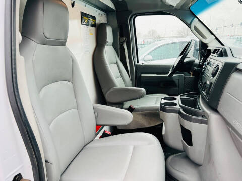 2017 Ford E-Series E-350 SD