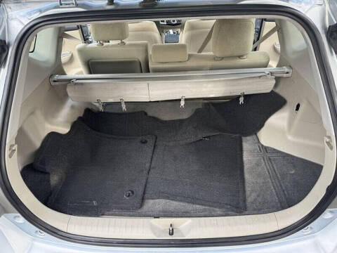 2012 Toyota Prius v Two