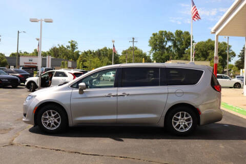 2020 Chrysler Pacifica Touring