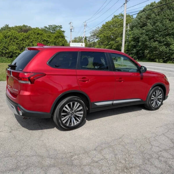 2019 Mitsubishi Outlander ES