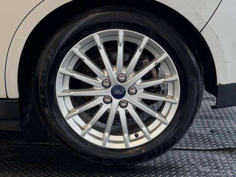 2014 Ford C-MAX Hybrid SE