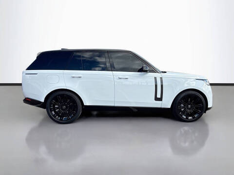 2025 Land Rover Range Rover P530 SE