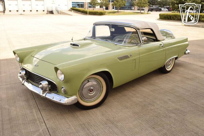 1956 Ford Thunderbird