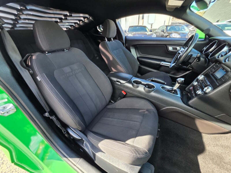 2019 Ford Mustang EcoBoost