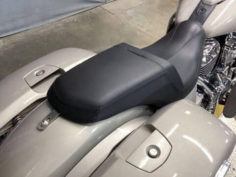 2022 Indian Chieftain Limited Silver