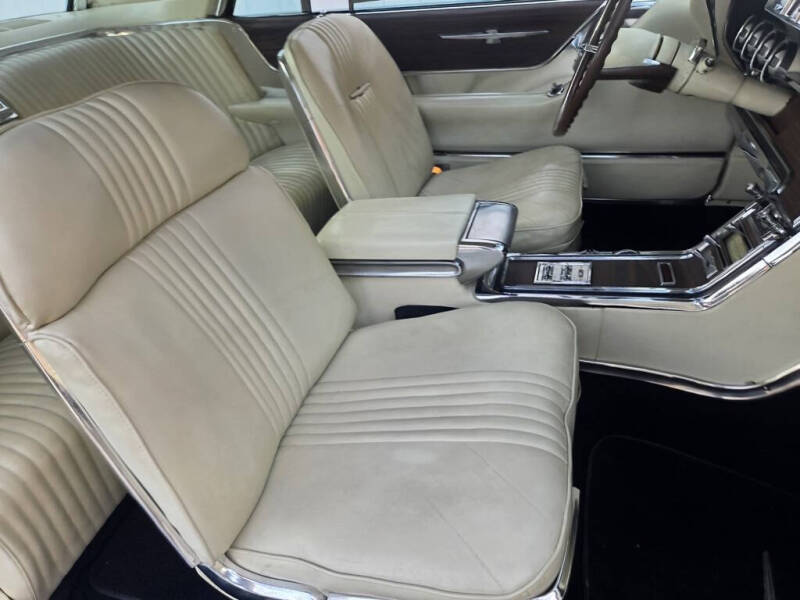 1964 Ford Thunderbird