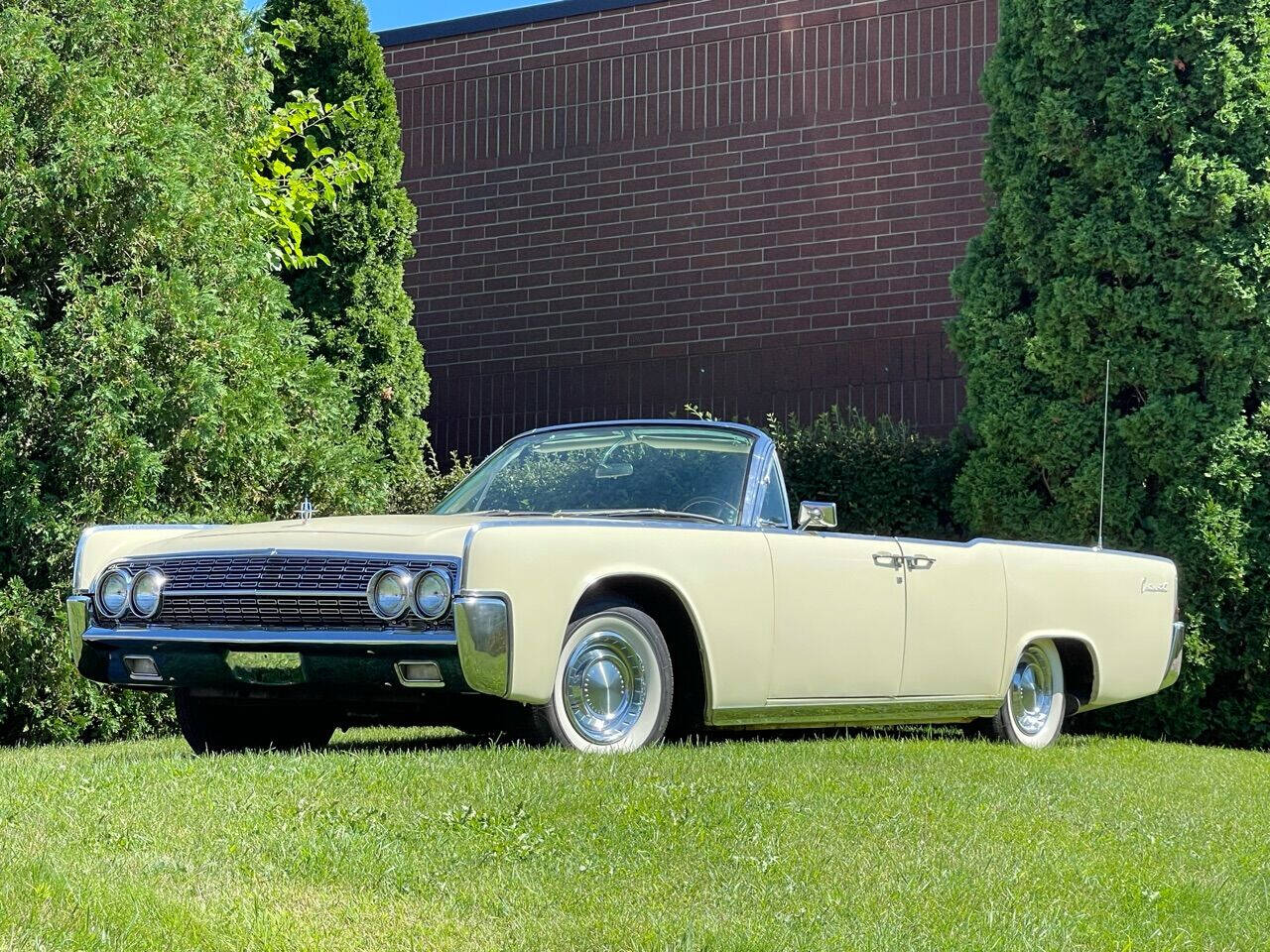 1962 lincoln continental convertible