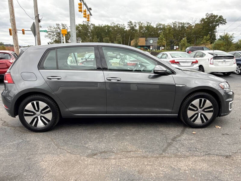 2019 Volkswagen e-Golf SE