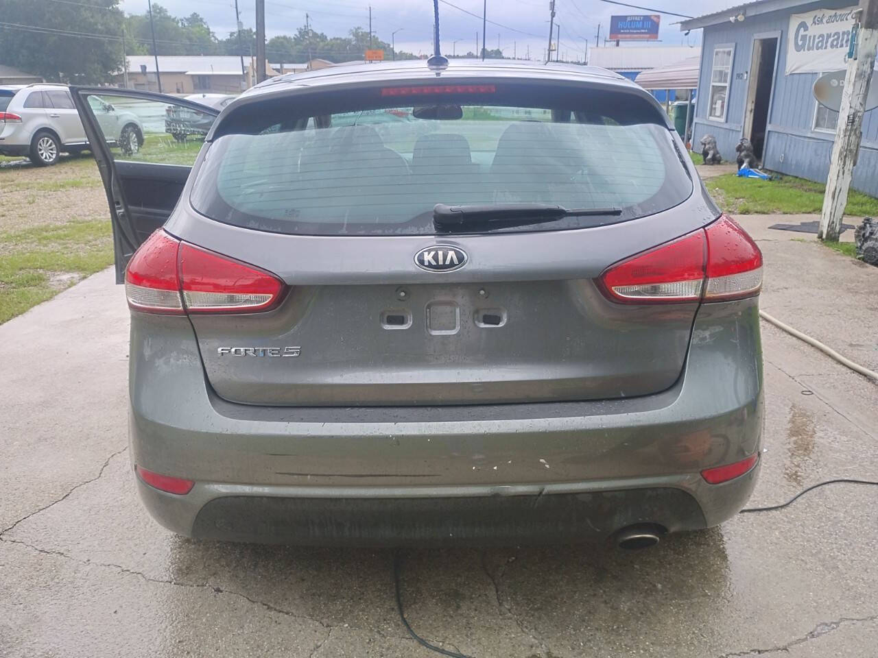 Gray 2016 Kia Forte5 LX LX 4dr Hatchback 9