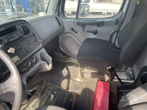 2014 Freightliner M2 106