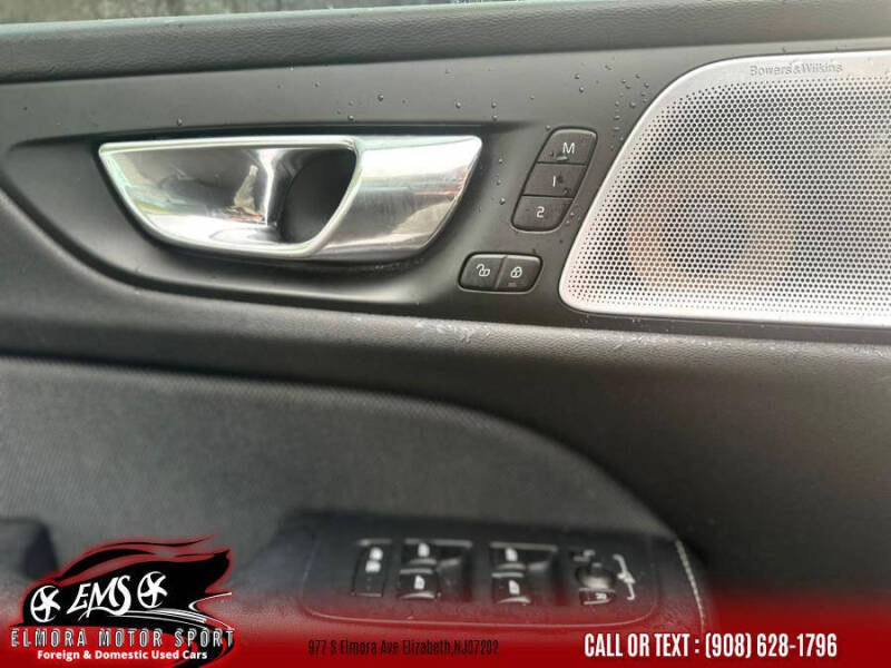 2019 Volvo S60 T6 R-Design