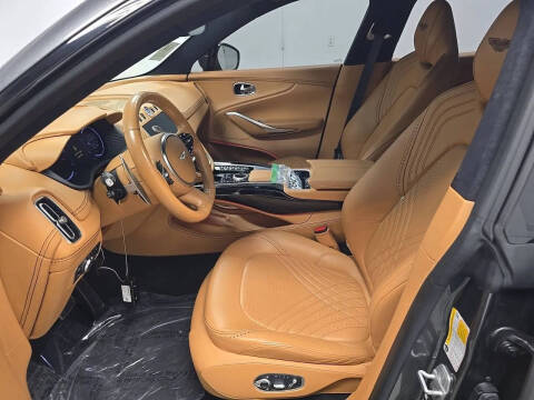 2021 Aston Martin DBX