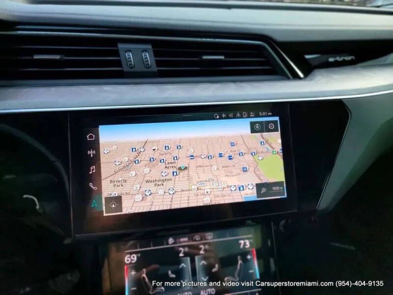 2021 Audi e-tron quattro Premium Plus