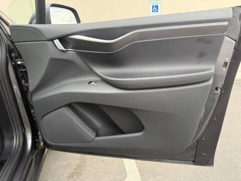 2017 Tesla Model X 75D