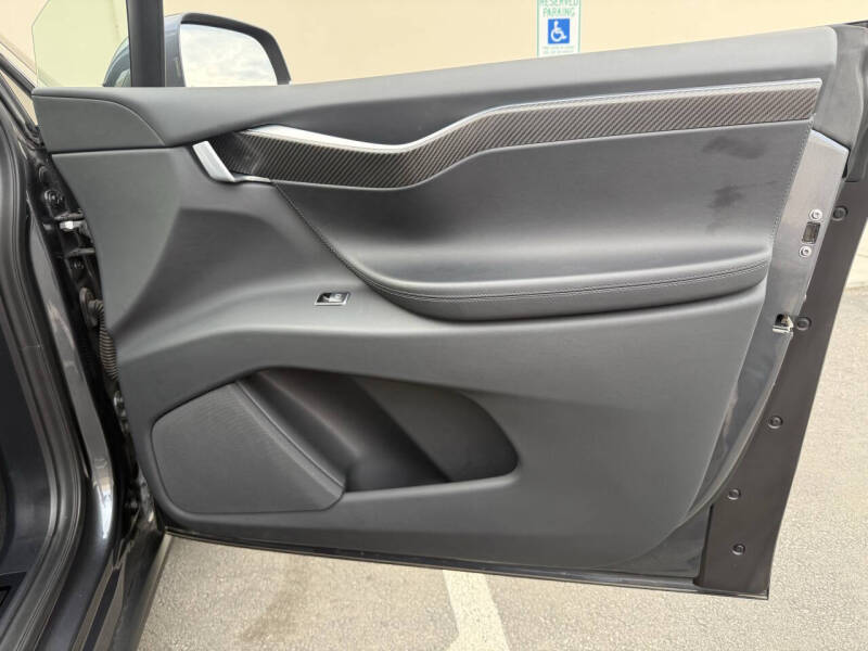 2017 Tesla Model X 75D