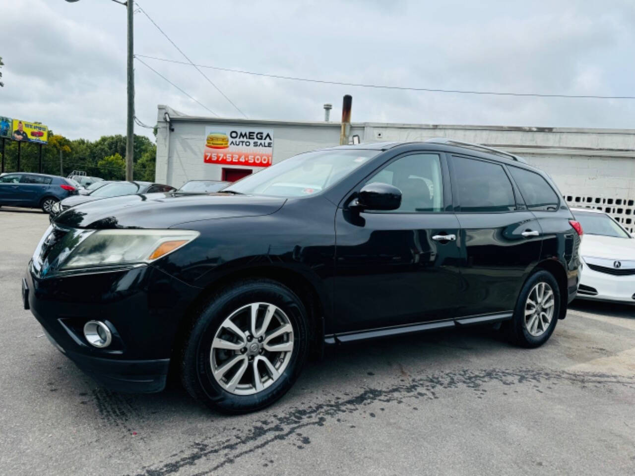 2015 Nissan Pathfinder for sale at Omega Auto Sales in Chesapeake, VA