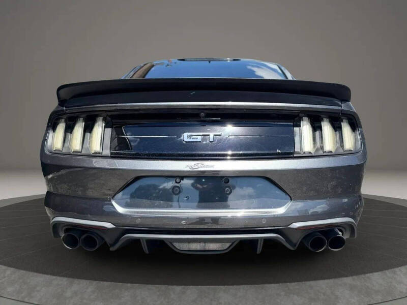 2020 Ford Mustang
