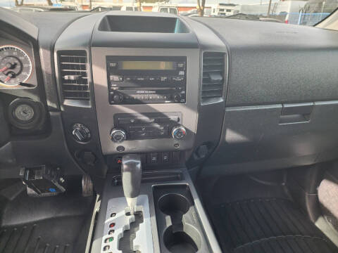 2011 Nissan Titan SV