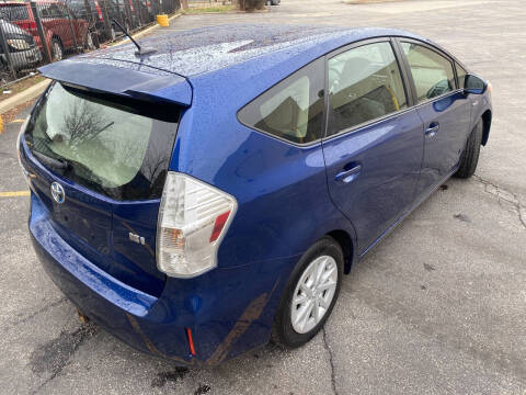 2013 Toyota Prius v Five