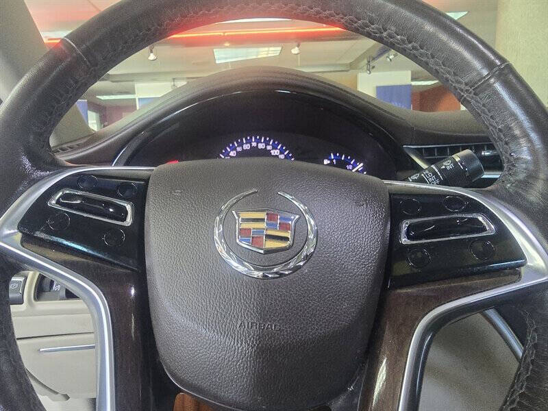 2014 Cadillac XTS Luxury Collection