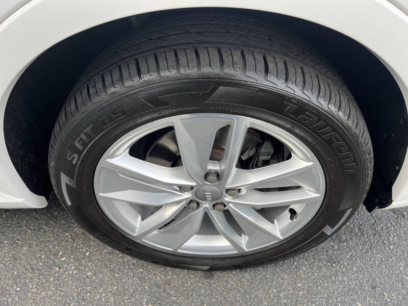 2016 Audi Q3 2.0T Premium Plus