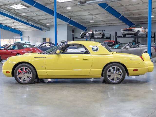 2002 Ford Thunderbird Deluxe