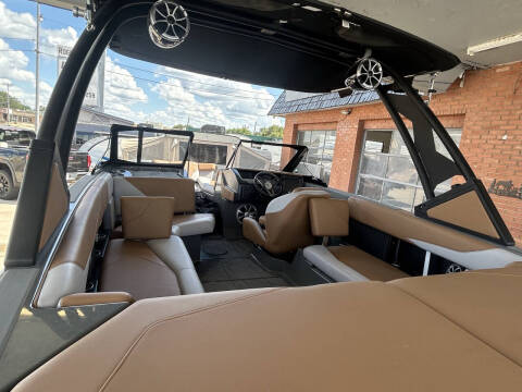 2022 ATX Surf Boat 22ft