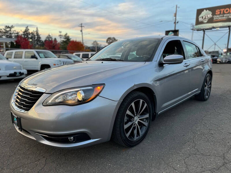 2013 Chrysler 200 for sale at ALPINE MOTORS in Milwaukie OR