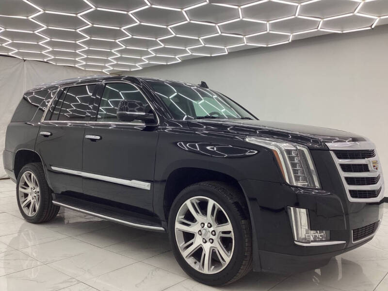 2017 Cadillac Escalade Luxury