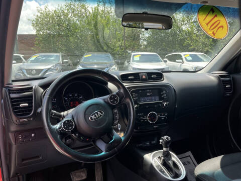 2017 Kia Soul +