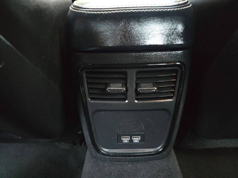 2023 Chrysler 300 S V6