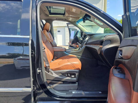 2015 Cadillac Escalade Luxury