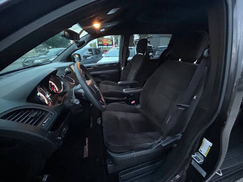 2015 Dodge Grand Caravan SE