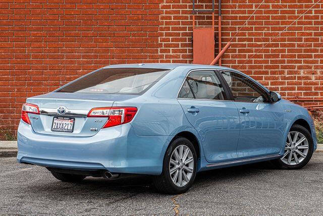2013 Toyota Camry Hybrid XLE