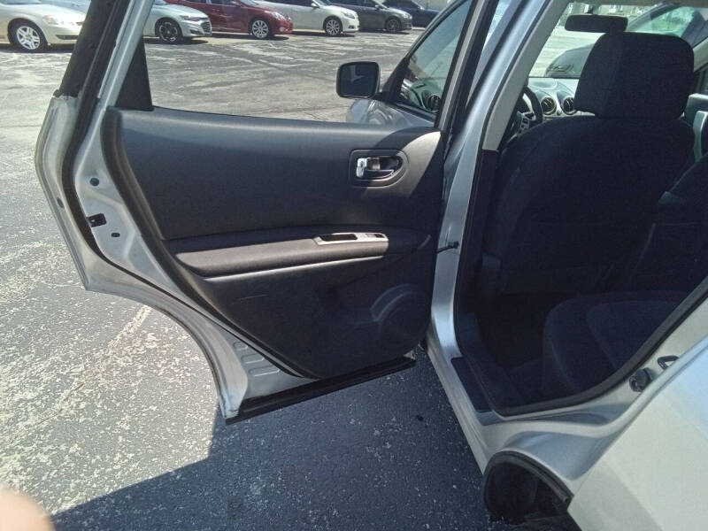 2012 Nissan Rogue S
