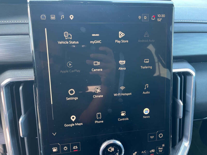 2025 GMC Acadia Elevation