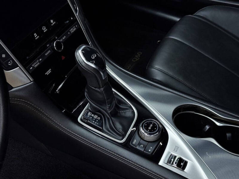 2018 Infiniti Q60 3.0T Luxe