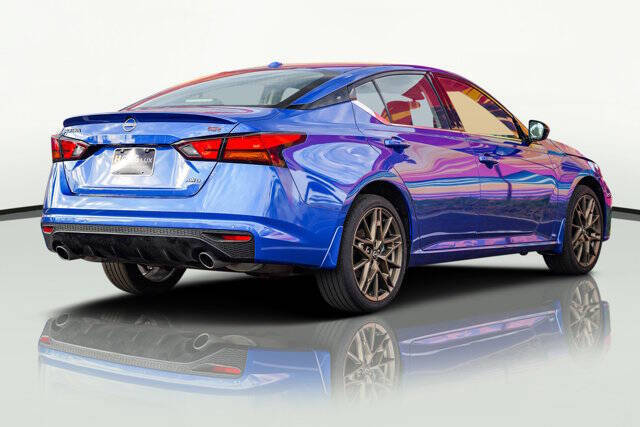 2025 Nissan Altima 2.5 SR