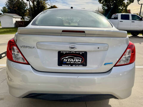 2015 Nissan Versa 1.6 S Plus