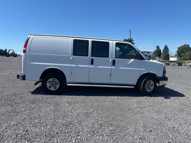 2023 GMC Savana 2500